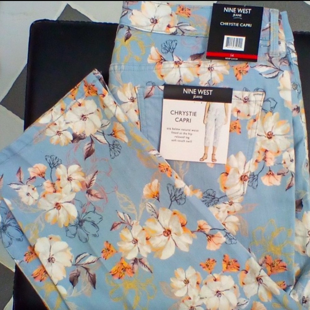 Nine West Women’s Floral Cotton Stretch Capris size 14